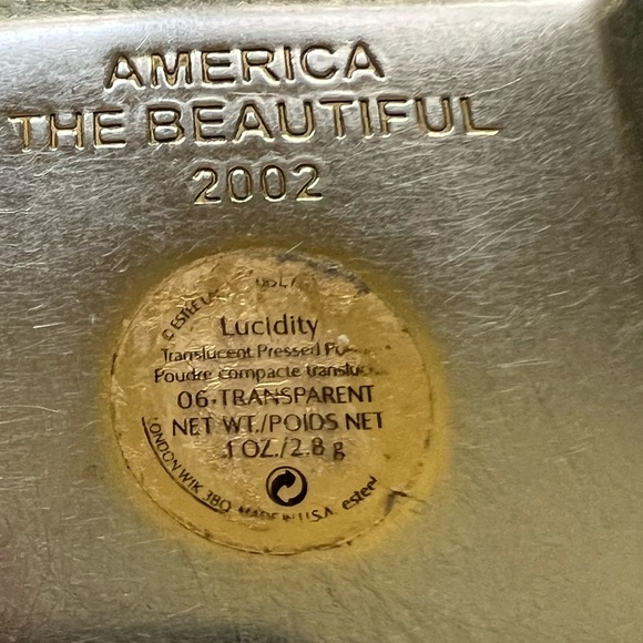 Vintage Estée Lauder ‘America The Beautiful’ Compact - Picture 8 of 13
